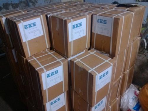 出口阿曼自粘结保温钉10万套